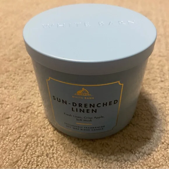 New ~ {Bath & Body Works} 3-Wick Candle | Sun Drenched Linen (14.5 oz) - Picture 4 of 13
